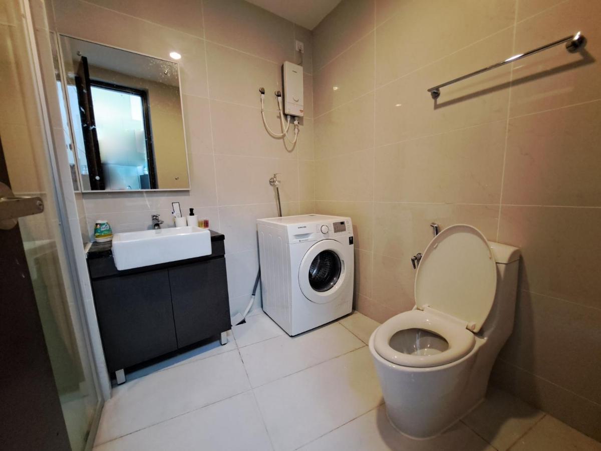 Cozy Home Country Garden At Dangabay Of Jb, Free Wifi And Streaming Johor Bahru Dış mekan fotoğraf